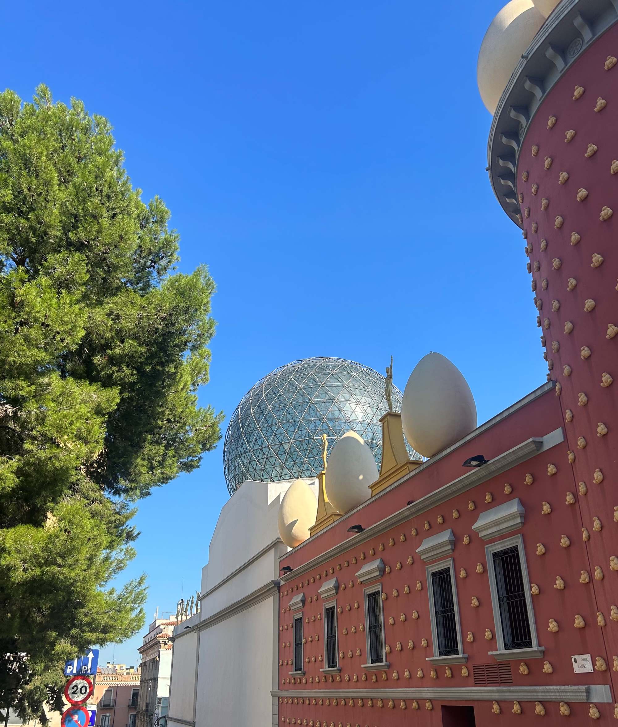 Exterior of the Salvador Dali Museum