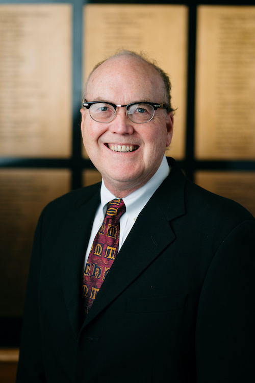 Headshot of Wil Burns