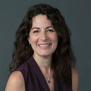 Photograph of Lara Schwartz